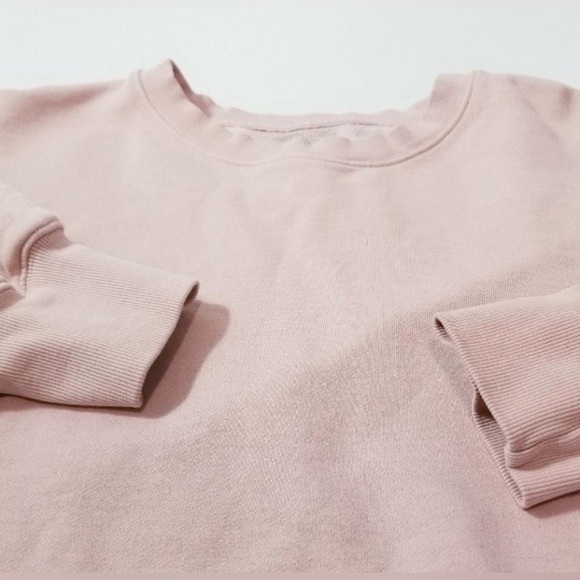 Aritzia TNA Pink Cropped Sweatshirt - Cozy Fleece Crewneck Pullover Size Small - Picture 4 of 7